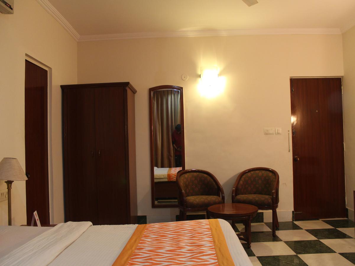 Oyo 5232 Kwality Hotel Дехрадун Екстериор снимка
