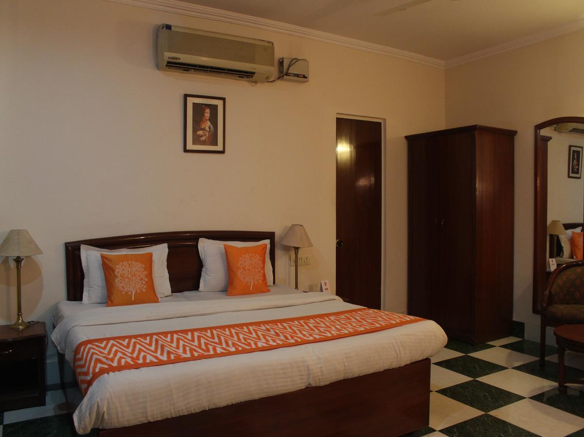 Oyo 5232 Kwality Hotel Дехрадун Екстериор снимка