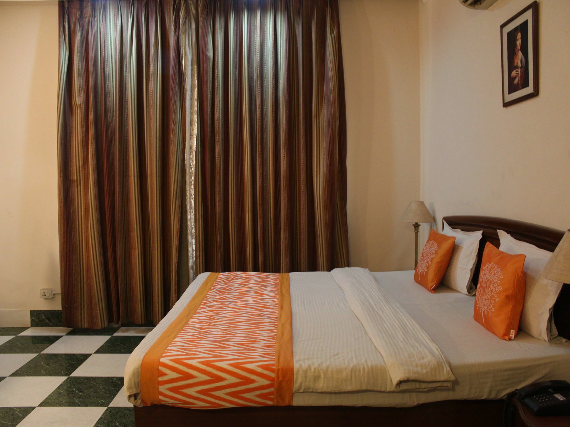 Oyo 5232 Kwality Hotel Дехрадун Екстериор снимка
